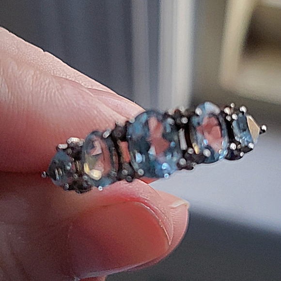 Sterling Silver Blue and White Topaz 5-Stone Half Eternity Band Ring, Size 7 - Picture 3 of 9